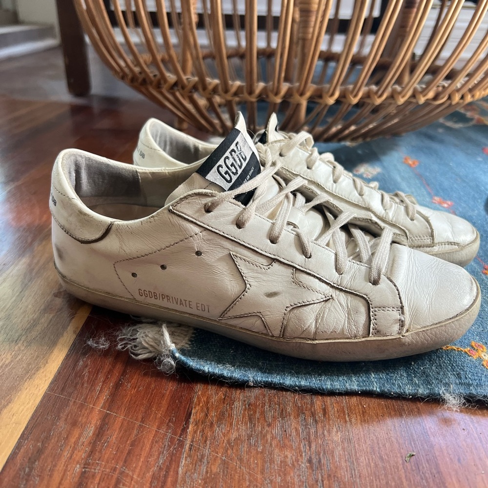 Superstar Golden Goose Size 9 Inserts are not included, they were taken out.